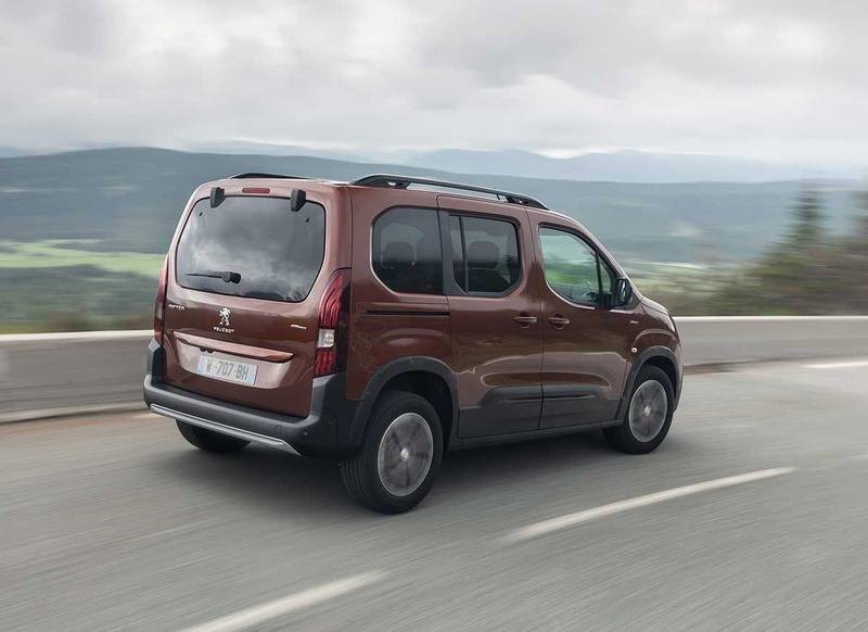 Peugeot Rifter Aralık Fiyat Listesi Yayınlandı! Bu Fiyata Böyle Araba Yok.. 6