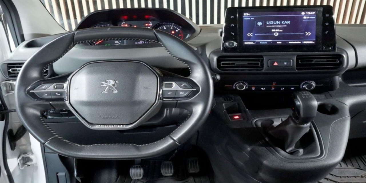 Peugeot Rifter Aralık Fiyat Listesi Yayınlandı! Bu Fiyata Böyle Araba Yok..