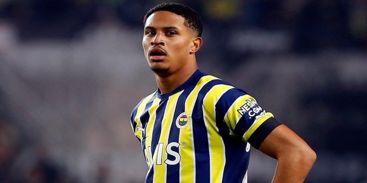 Sarı Kart Fenerbahçeli Futbolcuyu Cezalı Yaptı! Bir Sonraki Hafta Sahada Göremeyeceğiz