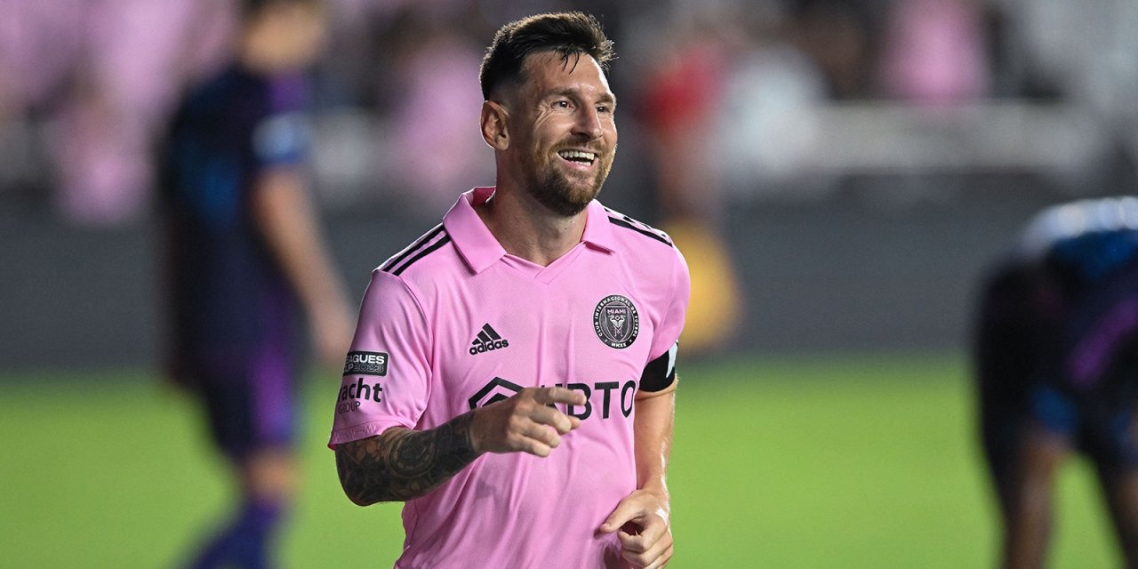 Messi Şov Yaptı: Inter Miami 4-1 Kazanarak Finale Gitti!